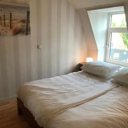 In De Gele Hoed Mooie Appartementen Met Fantastisch Uitzicht Zonnemaire Exterior photo