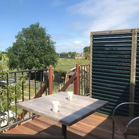 In De Gele Hoed Mooie Appartementen Met Fantastisch Uitzicht Zonnemaire Exterior photo