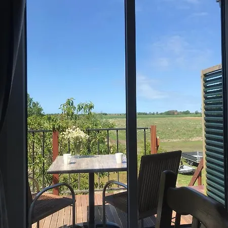 In De Gele Hoed Mooie Appartementen Met Fantastisch Uitzicht Zonnemaire Exterior photo