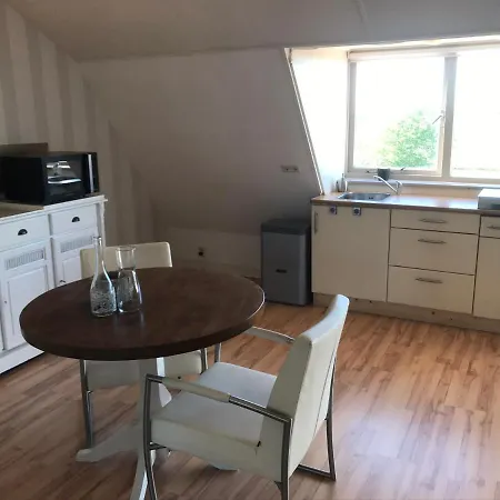 In De Gele Hoed Mooie Appartementen Met Fantastisch Uitzicht Zonnemaire Exterior photo