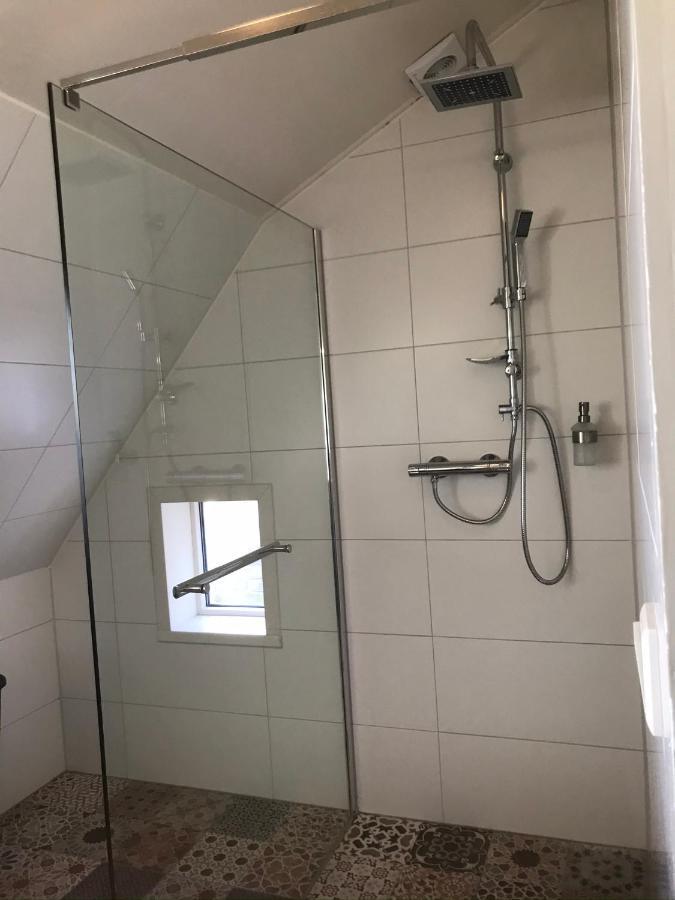 In De Gele Mooie Met Fantastisch Uitzicht * Zonnemaire